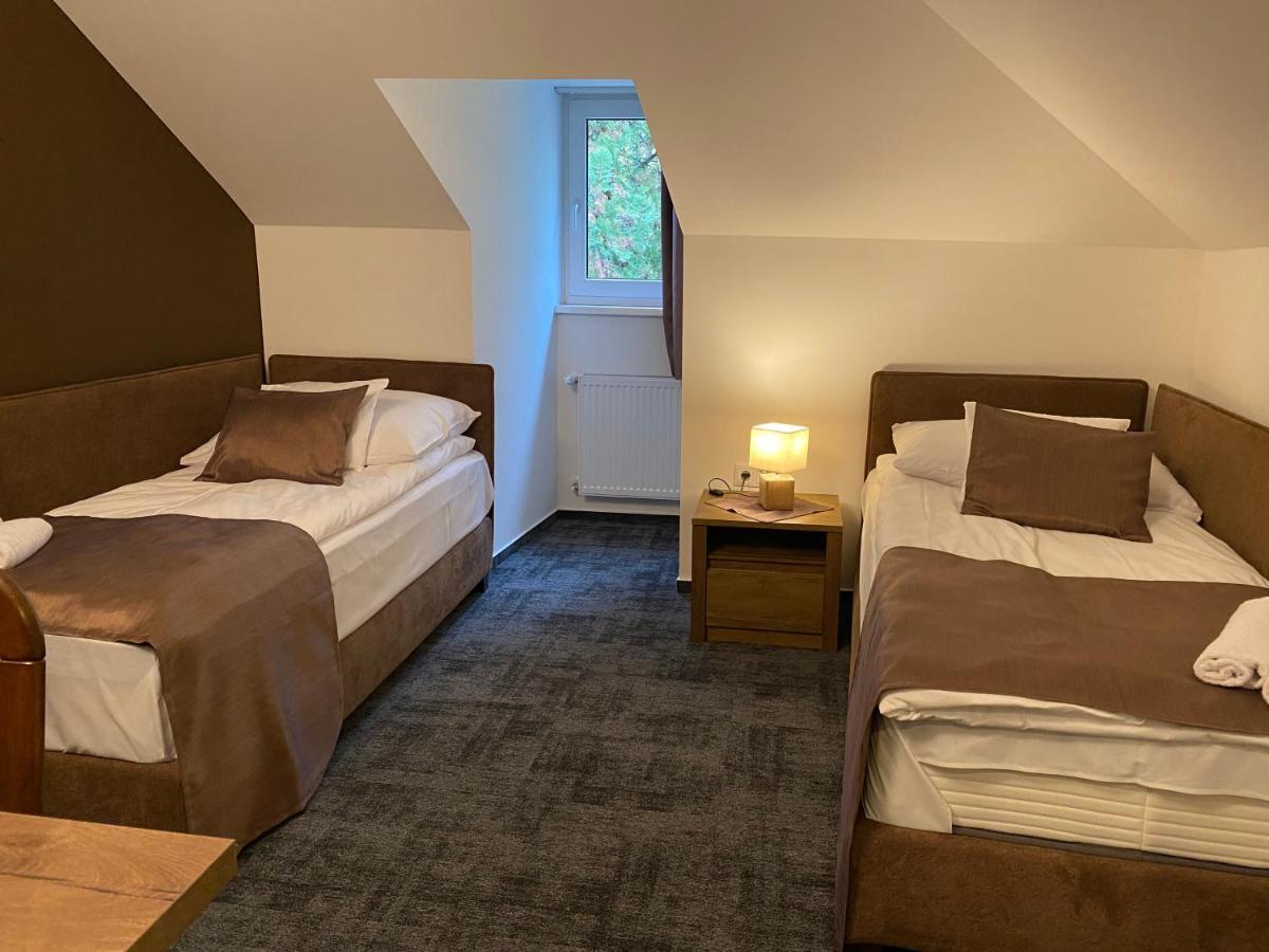 Bed and Breakfast A Fogado Bicske Exterior foto