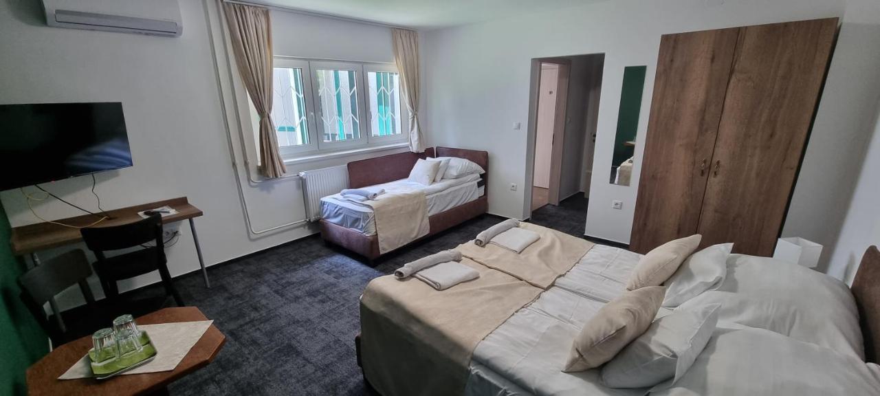 Bed and Breakfast A Fogado Bicske Exterior foto
